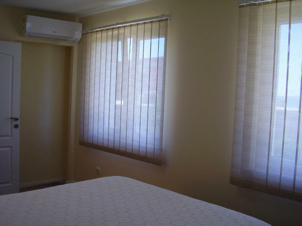 Water View Brand New Apartment, Short Stroll To Beach, Peaceful! Košljun Exterior foto